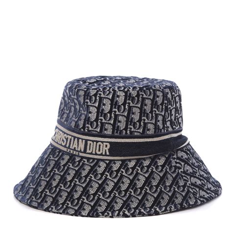 dior bucket ht